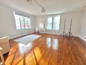 115 E 4th Ave, Mount Dora, FL à louer Photo intérieure– Image 2 sur 2