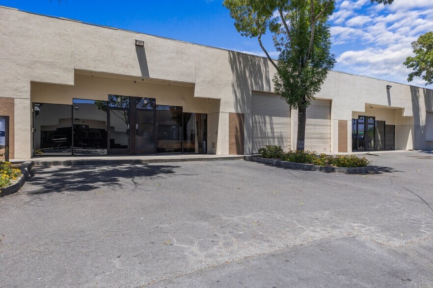 1130 Industrial Ave, Petaluma, CA à vendre - Photo de l’immeuble – Image 3 sur 24
