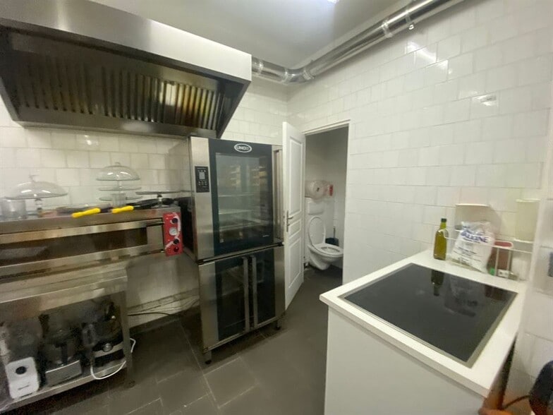 Local commercial dans Clamart à louer - Photo intérieure – Image 3 sur 9