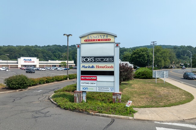 Plus de détails pour 403-495 Main St, Ansonia, CT - Local commercial à vendre