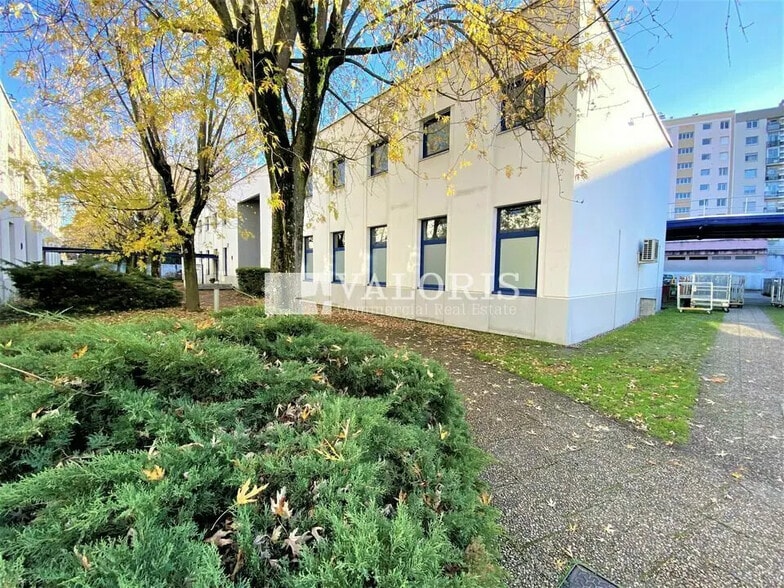 Bureau dans Villeurbanne à louer - Photo de l’immeuble – Image 1 sur 13