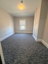 47-61 Langley Rd, Newton, MA à louer Photo intérieure– Image 2 sur 2