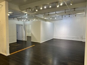 241 W 37th St, New York, NY à louer Photo intérieure– Image 2 sur 3