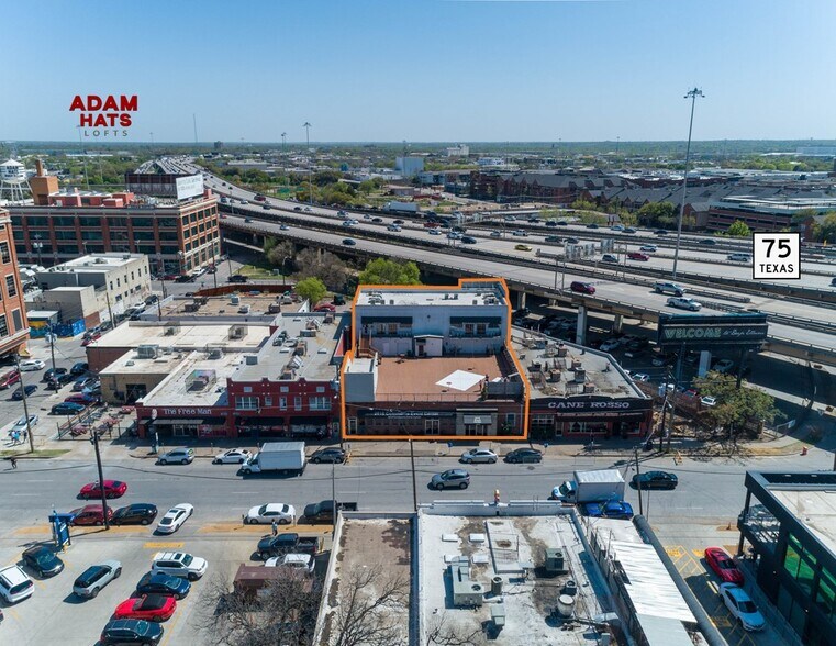 2616 Commerce St, Dallas, TX à vendre - Photo de l’immeuble – Image 3 sur 10