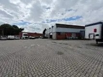 Plus de détails pour Local d’activités à vendre