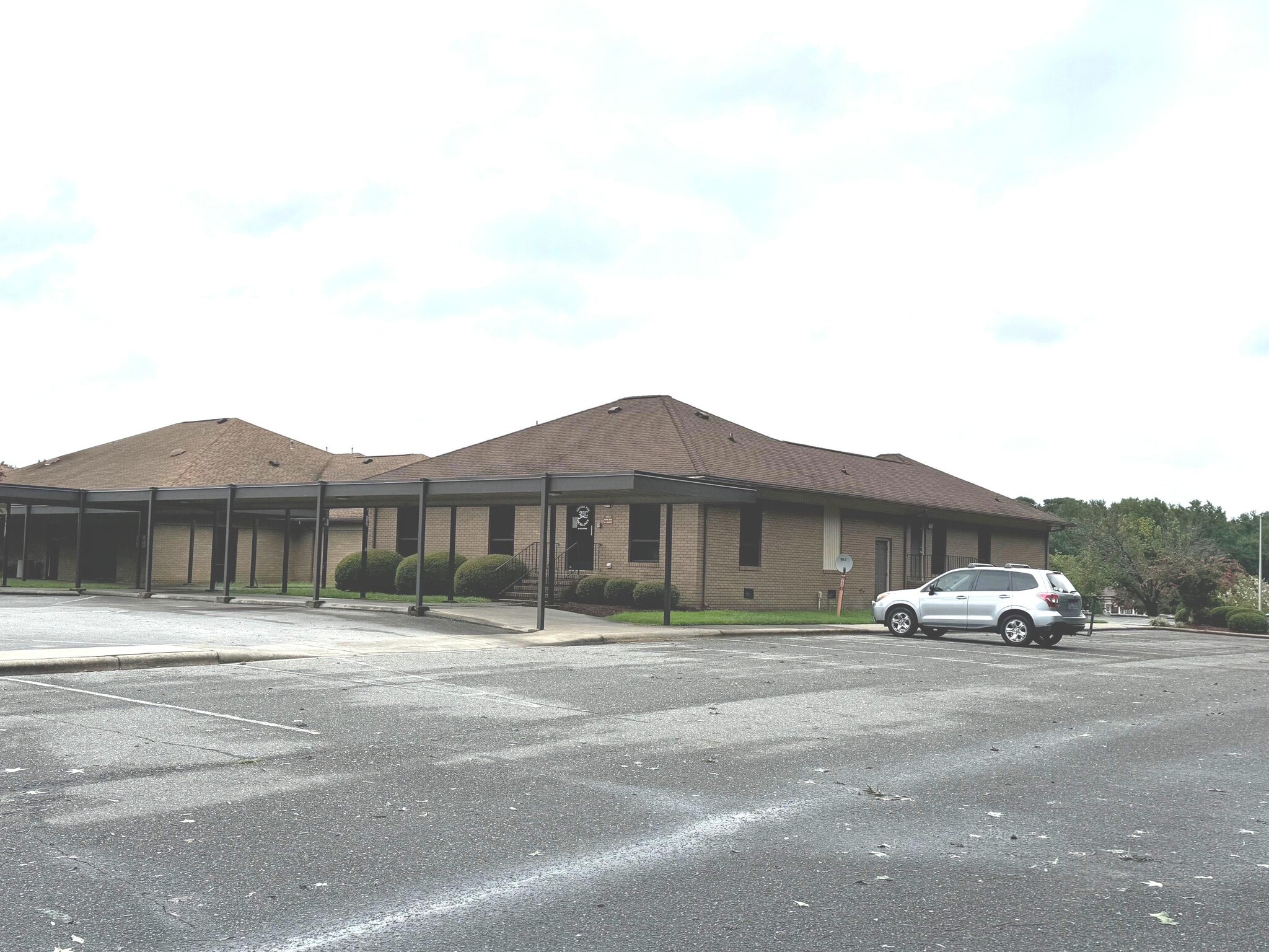 2400 Wayne Memorial Dr, Goldsboro, NC à louer Photo intérieure– Image 1 sur 3