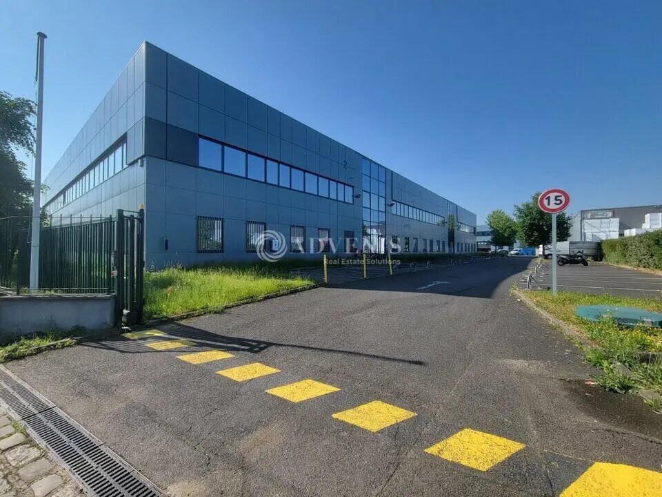 Industriel/Logistique dans Gennevilliers à louer Photo de l’immeuble– Image 1 sur 11