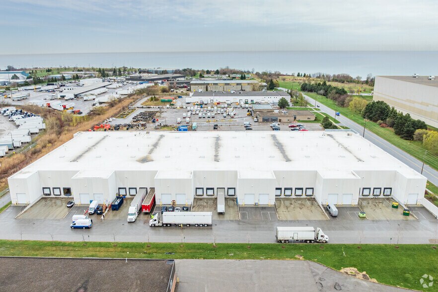 1155 Boundary Rd, Oshawa, ON à vendre - Aérien – Image 2 sur 3