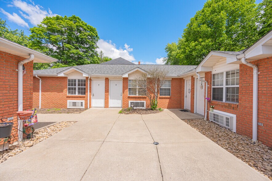 2244 Salvador St, Cincinnati, OH à vendre - Photo de l’immeuble – Image 2 sur 16