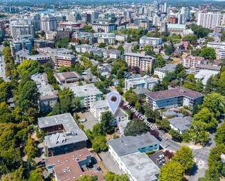 Plus de détails pour 945 Fairfield Rd, Victoria, BC - Logement à vendre