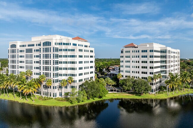 Plus de détails pour 1000 S Pine Island Rd, Plantation, FL - Bureau à louer
