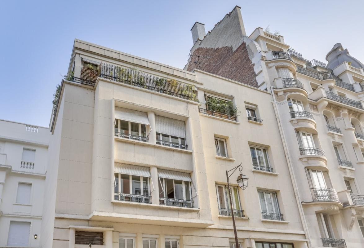 Bureau dans Neuilly-sur-Seine à vendre Photo de l’immeuble– Image 1 sur 12