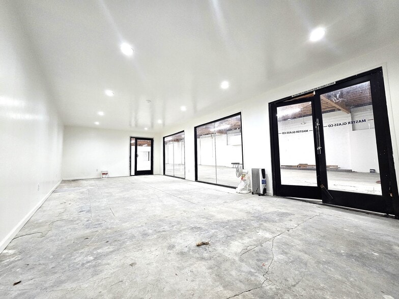 2225 W Pico Blvd, Los Angeles, CA à louer - Photo de l’immeuble – Image 2 sur 12