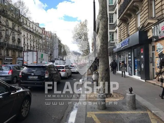 Local commercial dans Paris à louer - Photo de l’immeuble – Image 2 sur 6