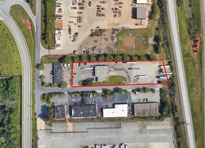6210 Chimney Center blvd, Greensboro, NC à louer - Photo de l’immeuble – Image 2 sur 6