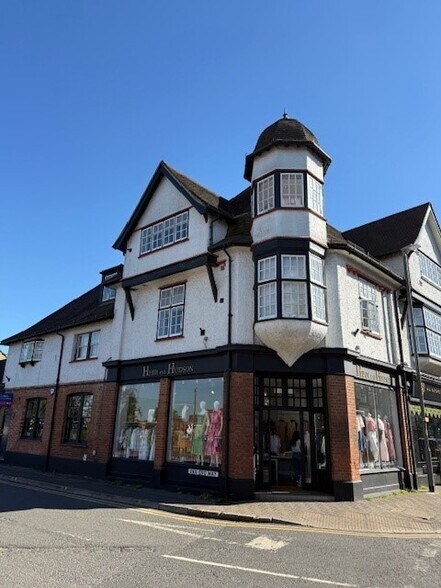 68 Packhorse Rd, Gerrards Cross à vendre - Photo de l’immeuble – Image 1 sur 9