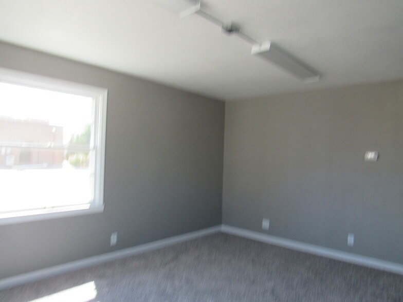 133-137 W 6th St, Casper, WY à louer - Photo intérieure – Image 3 sur 5