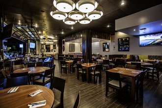 101 W Mission Blvd, Pomona, CA à louer Photo intérieure– Image 2 sur 25