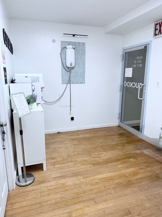 14022-14024 31st Dr, Flushing, NY 11354 - Lot CF - - Photo intérieure - Image 1 of 10