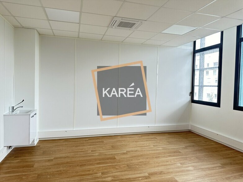 Bureaux/Médical dans Chessy à louer - Photo intérieure – Image 1 sur 5