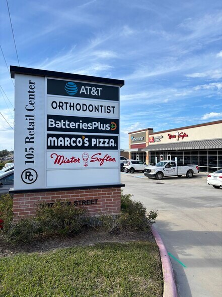 19970 Eva St, Montgomery, TX à louer - Photo de l’immeuble – Image 3 sur 5