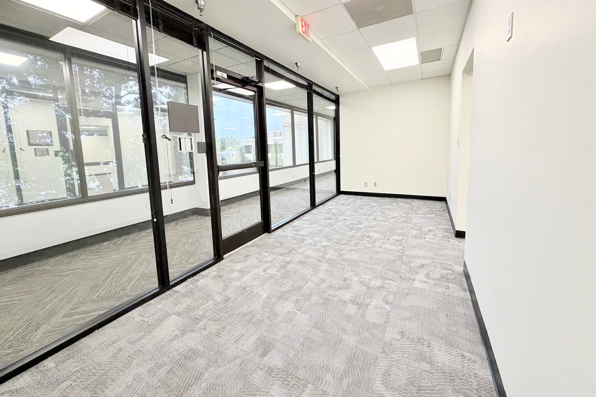 1 Vantage Way, Nashville, TN à louer Photo intérieure– Image 1 sur 16