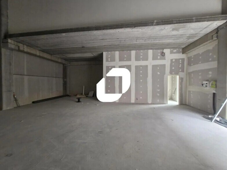 Local d'activités dans Serris à vendre - Photo de l’immeuble – Image 1 sur 3