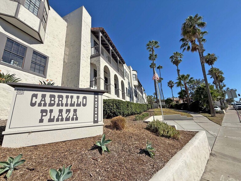 3990 Old Town Ave, San Diego, CA à louer - Photo de l’immeuble – Image 2 sur 13