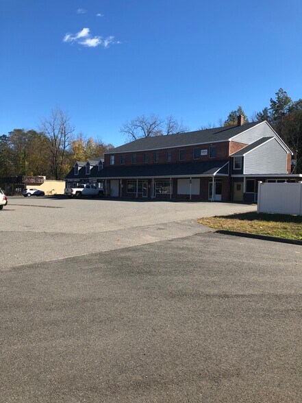 480 Main St, Hampden, MA à louer - Photo de l’immeuble – Image 3 sur 5