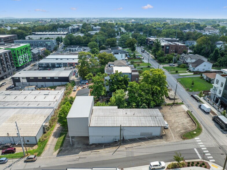 622 Hamilton Ave, Nashville, TN à louer - Photo de l’immeuble – Image 2 sur 60