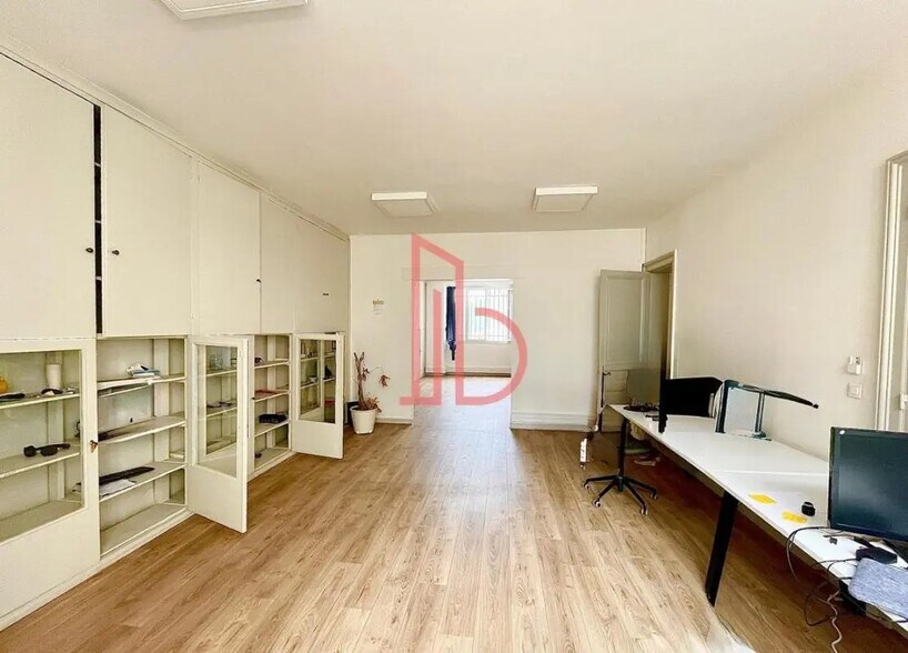 Bureau dans Bordeaux à louer - Photo de l’immeuble – Image 3 sur 7