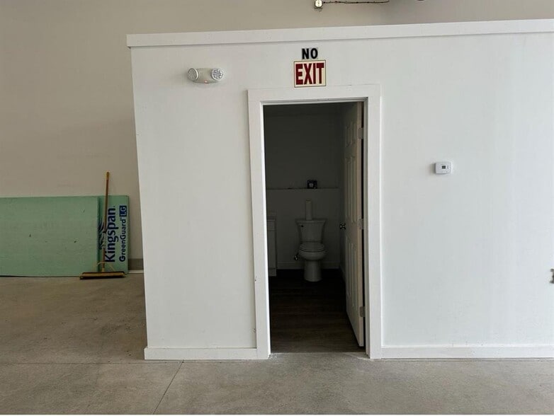 280 Isinglass Cir, Barrington, NH à louer - Photo intérieure – Image 2 sur 7