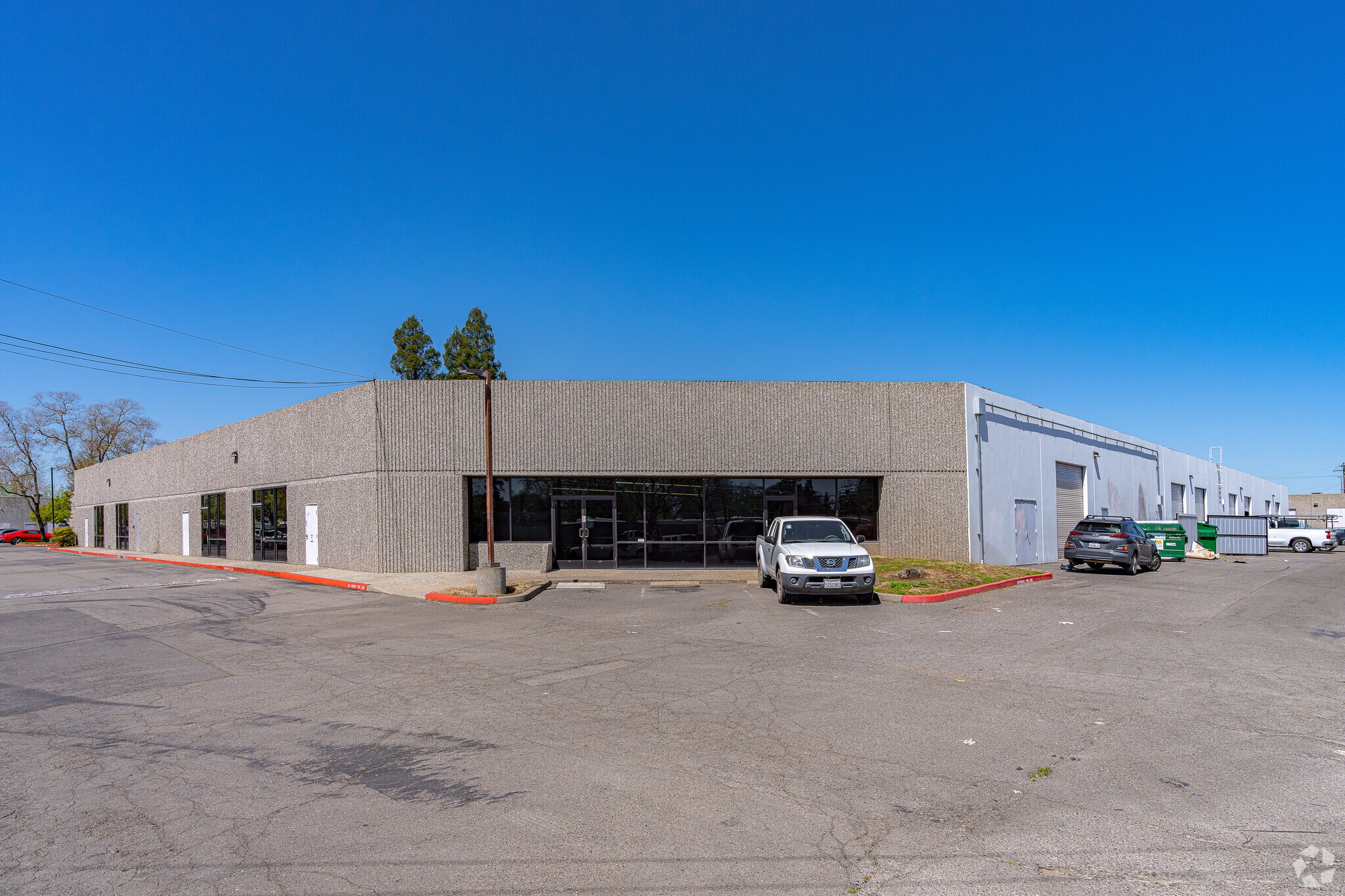 3612 Madison Ave, North Highlands, CA à louer Photo principale– Image 1 sur 9
