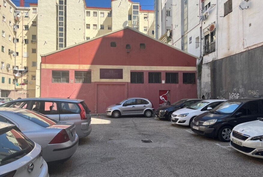 Industriel/Logistique dans Madrid, Madrid à vendre - Photo de l’immeuble – Image 1 sur 11