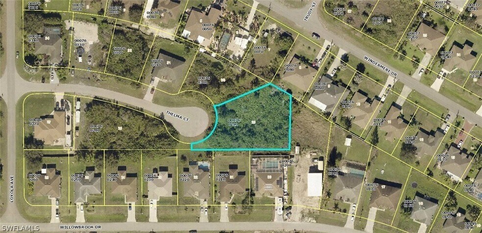 434 Thelma Ct, Lehigh Acres, FL à vendre - Photo principale – Image 1 sur 2