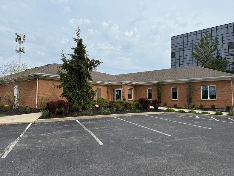 480 Colonial Pky, Columbus, OH à louer - Photo de l’immeuble – Image 3 sur 6