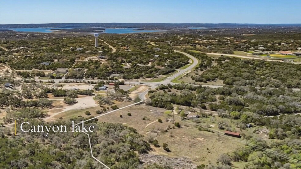 250 Mail Route Rd, Fischer, TX à vendre - Vidéo sur l’annonce professionnelle – Image 2 sur 30