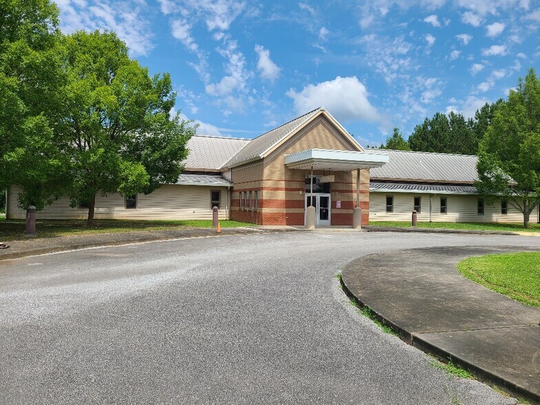 611 E Villanow St, LaFayette, GA à vendre - Photo de l’immeuble – Image 3 sur 6