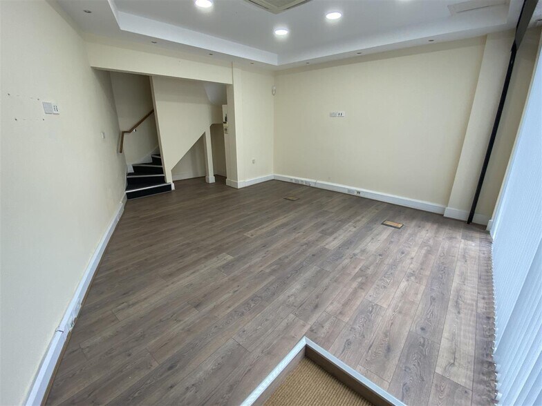 121 George Ln, Londres à louer - Photo de l’immeuble – Image 3 sur 9