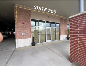 2600 Middletown Commons, White Hall, WV à louer Photo de l’immeuble– Image 2 sur 12