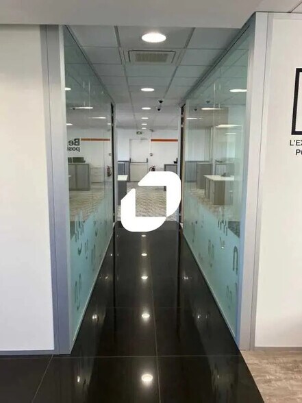 Bureau dans Vincennes à louer - Photo de l’immeuble – Image 2 sur 12