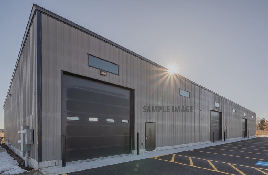 2138 E Endeavor St, Idaho Falls, ID à louer - Photo de l’immeuble – Image 1 sur 4
