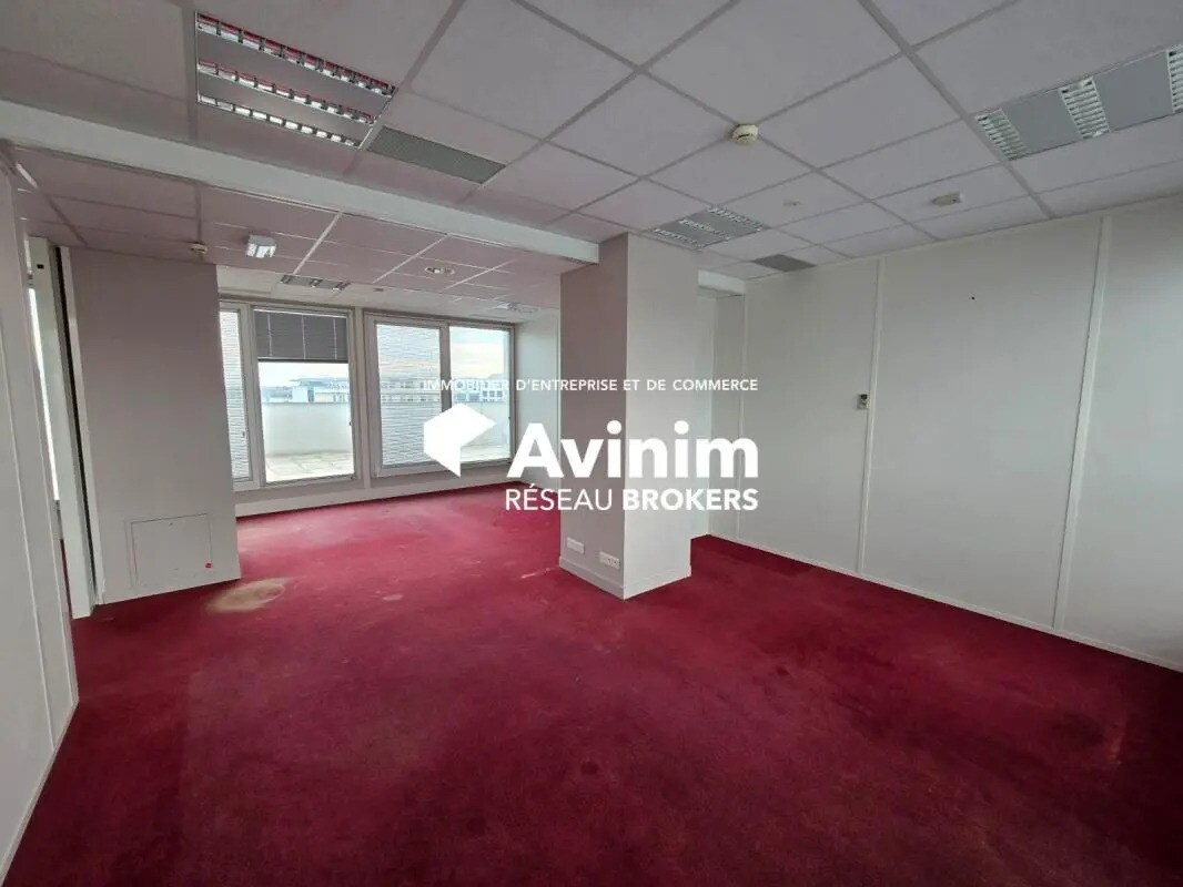 Bureau dans Chessy à louer Photo intérieure– Image 1 sur 10