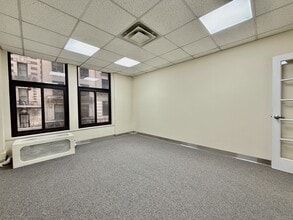 16 W 32nd St, New York, NY à louer Photo intérieure– Image 2 sur 10