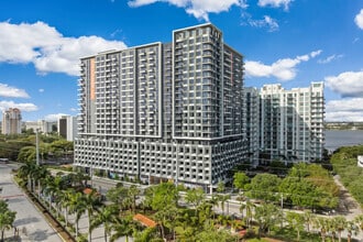 201 Clearwater Dr, West Palm Beach, FL - Vue aérienne  vue de carte - Image1