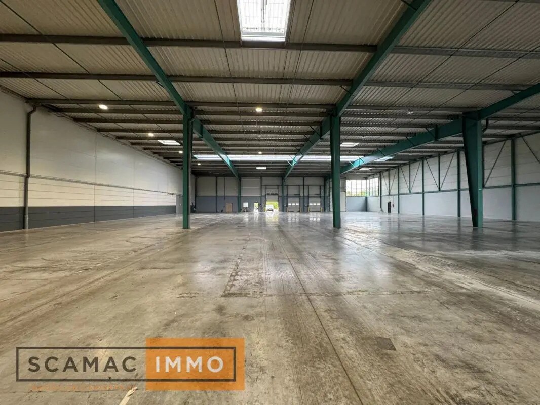 Industriel/Logistique dans Moissy-Cramayel à louer Photo de l’immeuble– Image 1 sur 13