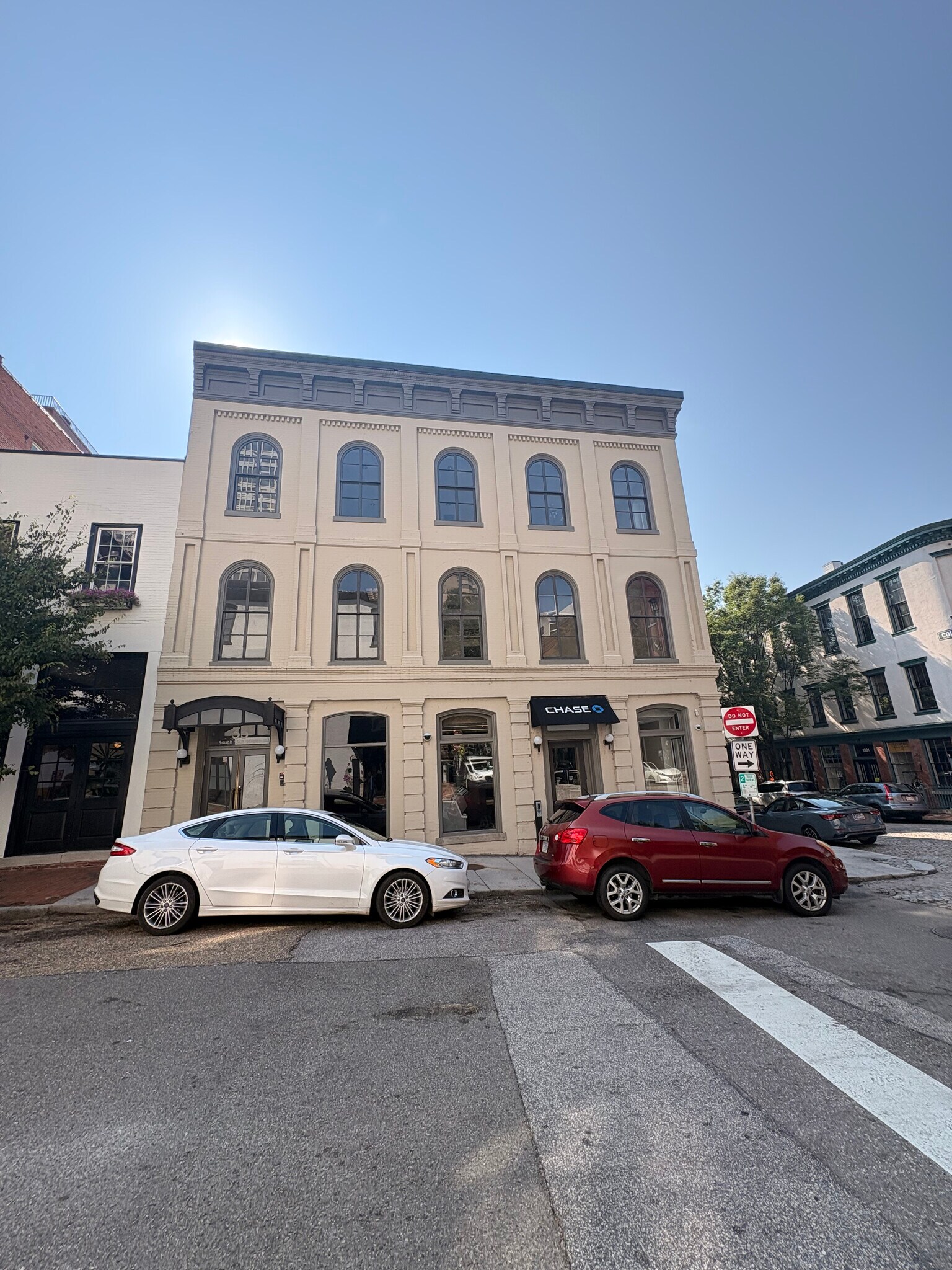 1302 E Cary St, Richmond, VA à louer Photo de l’immeuble– Image 1 sur 7