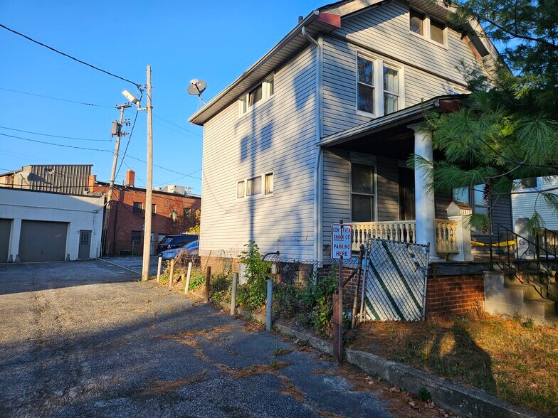 10612 Joan Ave, Cleveland, OH à vendre - Photo principale – Image 1 sur 1