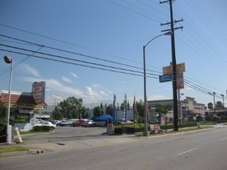 767 E Arrow Hwy, Azusa, CA à louer - Photo principale – Image 1 sur 4