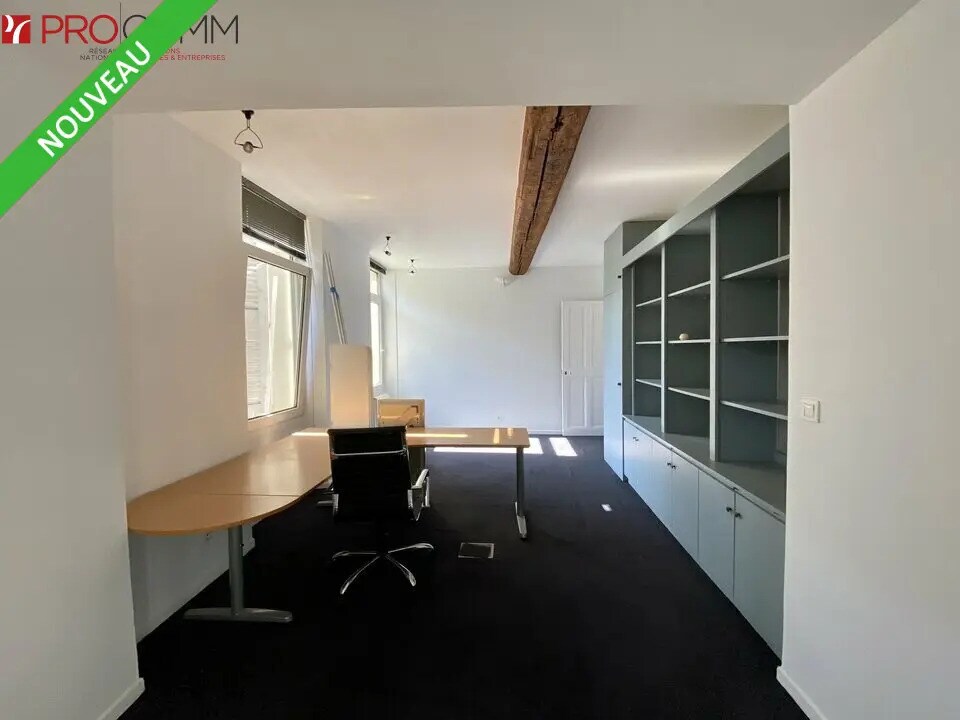 Bureau dans Avignon à louer Photo de l’immeuble– Image 1 sur 7